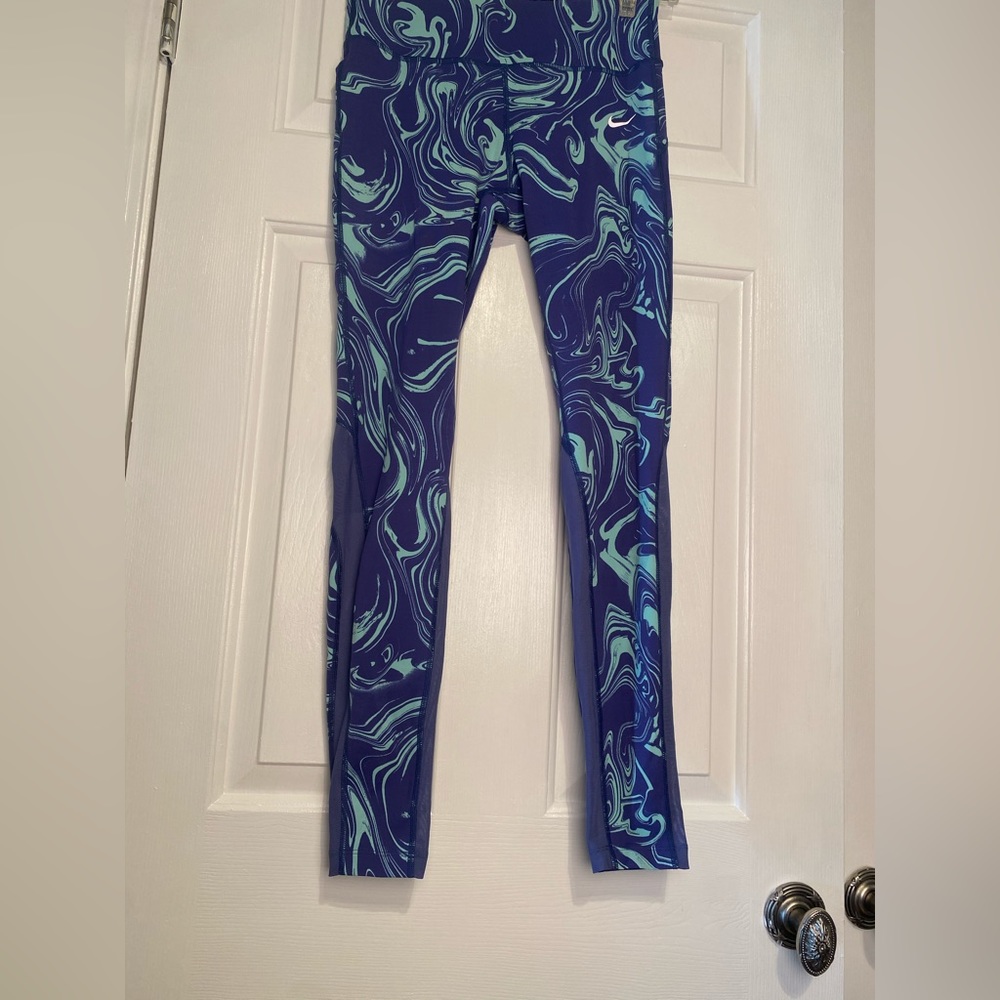 Nike leggings